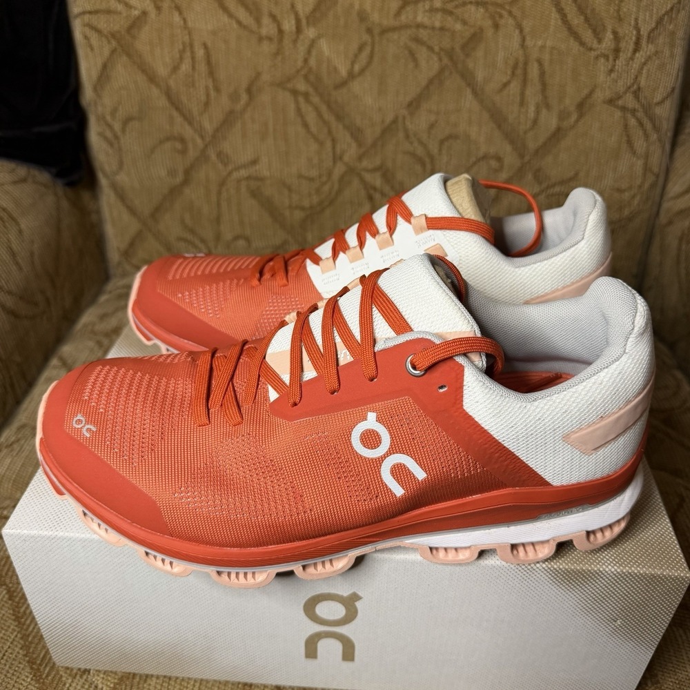 On Cloud Cloudsurfer Women's Size 10.5 Running‎ Shoes Rust Rose Walking Athletic